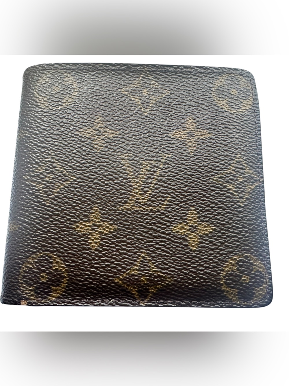 Vintage LV men’s wallet with coin